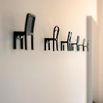 Watts House Hostel *
