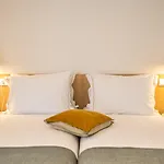 Watts House Hostel