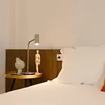 Watts House Hostel