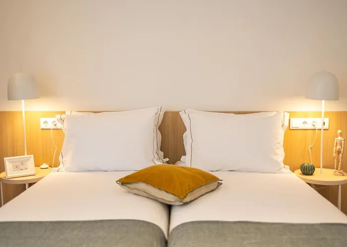 Watts House ホステル セイア